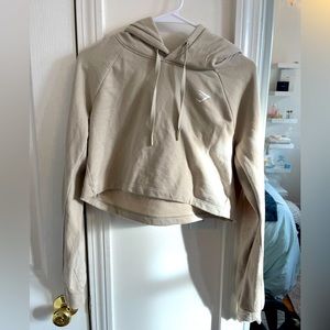 Gym Shark cropped training hoodie beige color